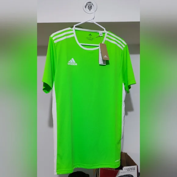 Addidas top - Picture 2 of 5